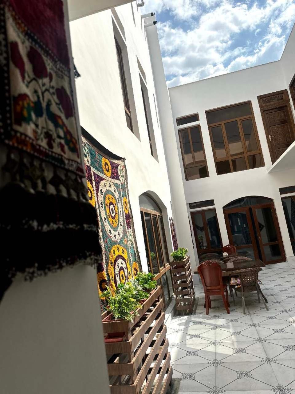 Art Suzani National House Hotel Bukhara Esterno foto