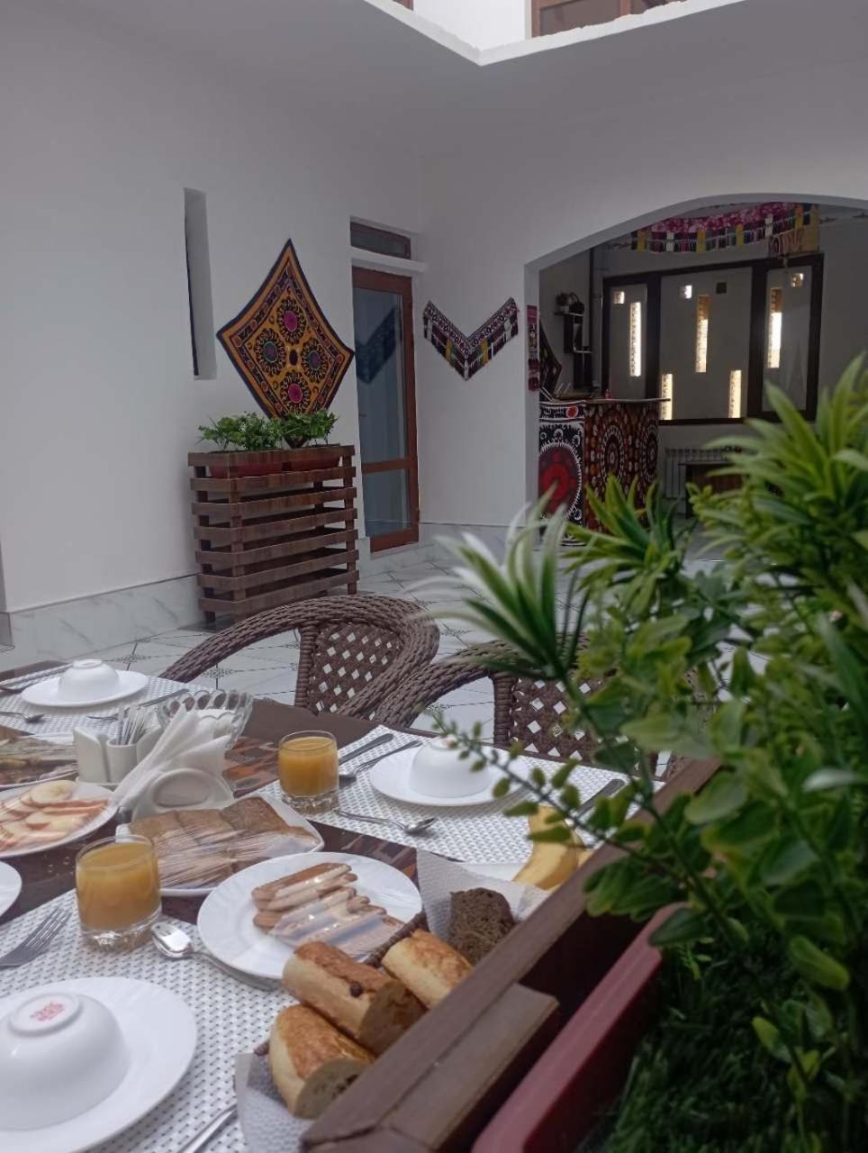Art Suzani National House Hotel Bukhara Esterno foto
