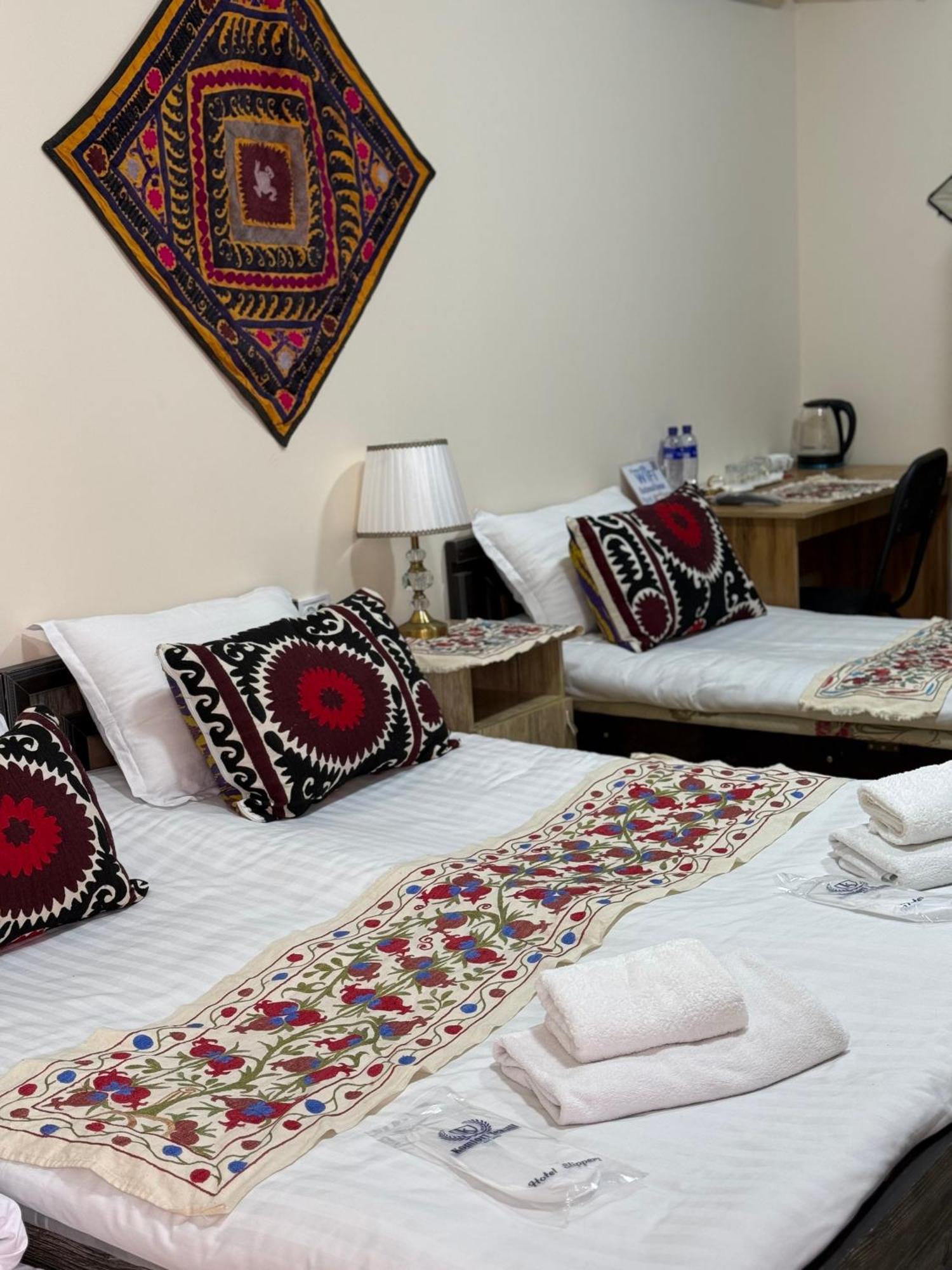 Art Suzani National House Hotel Bukhara Esterno foto
